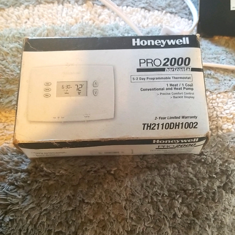 Programmable thermostat